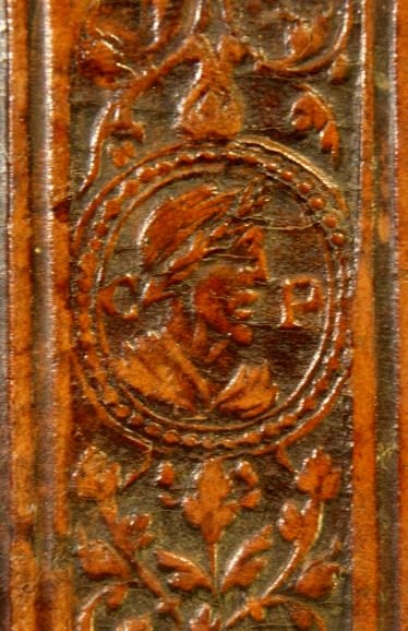 Plik:Portret medalionowy Cycerona w obrębie dekoracji radełkowej na oprawie Melchiora Neringa, ok. 1560.jpg