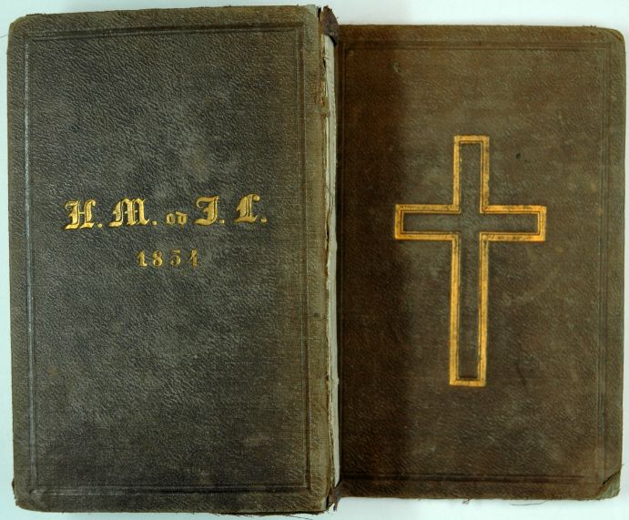 Plik:Modlitewników oprawy, Oprawa modlitewnika z superekslibrisem donacyjnym, Polska, 1854, Biblioteka Polska w Paryżu, fot. A. Wagner.jpg