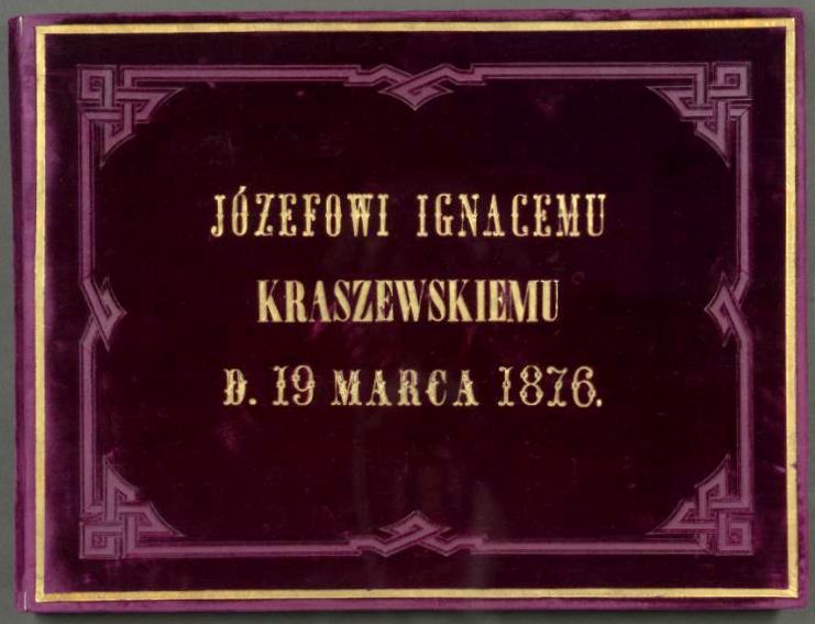 Plik:Aksamitne oprawy, oprawa albumu okolicznościowego dla J. I. K.,Warszawa 1876, MNK, fot. wg Paś 2016.jpg