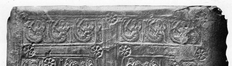 Plik:Syrena, Motywy syreny w dekoracji romańskiej oprawy, Francja, XII w., BJ Kraków, fot. wg Birkenmajer 1925.jpg