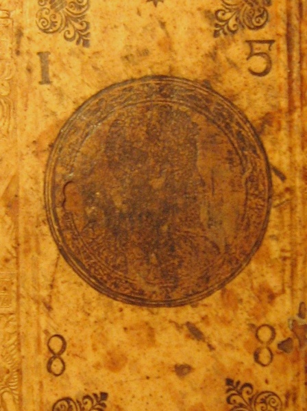 Plik:Podkładka papierowa, Medalion z wizerunkiem all antica na podkładce papierowej, Polska, 1583, BWSD Włocławek, fot. A. Wagner.jpg