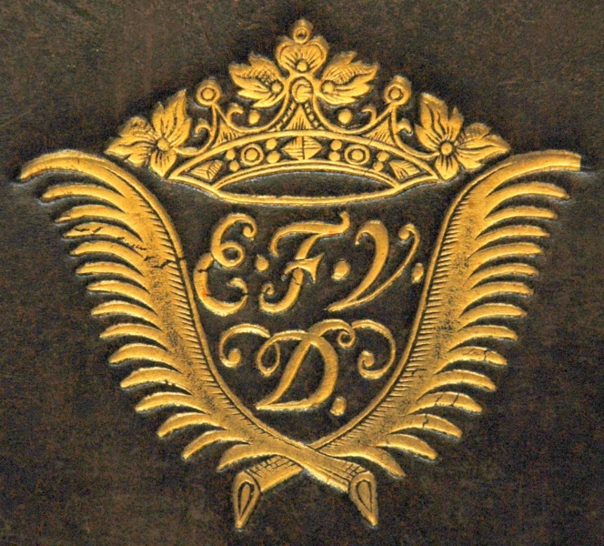 Plik:Superekslibris barokowy, z inicjałami ujętymi przez gałązki palmowe, Biblioteka Polska w Paryżu, fot. A. Wagner.jpg