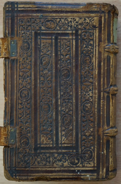 Plik:Radełkowe oprawy, III.jpg