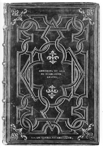 Plik:Geometryczna dekoracja na oprawie z tzw. grupy stylistycznej 2c dla Jeana Groliera, Paryż, lata 30. XVI w., fot. wg Mazal 1990.jpg