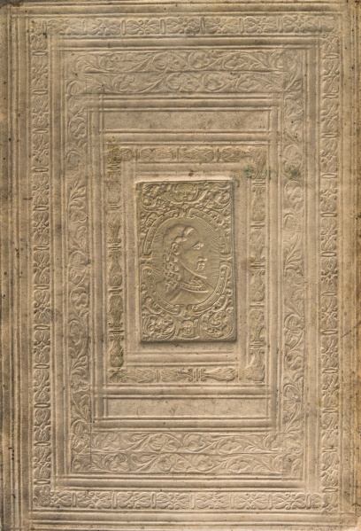 Plik:Ośrodkowy układ dekoracji na oprawie renesansowej, XVI w., WBP - Książnica Kopernikańska, Toruń, fot. T. Dorawa.jpg