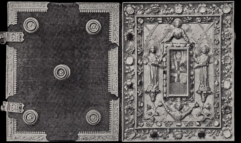 Plik:Relikwie w oprawach, Oprawa lekcjonarza z kościoła Mariackiego w Gdańsku z relikwiami świętych, Prusy, 1480, zaginiona po 1945 r..jpg
